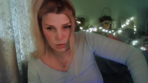 Snapshot of kudesnizza chatting on 9, 2, 2025 Annika MTF ts post -op online show from 9, 2, 2025