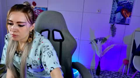 Snapshot of kumiho_7777 chatting on 30, 5, 2026 Eileen online show from 30, 5, 2026