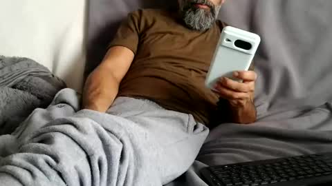 Ohm. online show from 15, 4, 2026