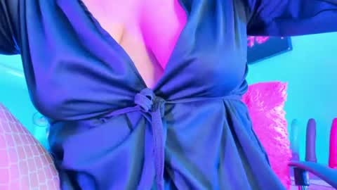 Snapshot of kuromi_bush chatting on 27, 6, 2026 IM KUROMI - MY NEXT STREAM - SATURDAY- 31 JANUARY 2026 - 10PM EST DONT MISS IT online show from 27, 6, 2026