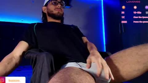 kuzzcoo online show from 11, 11, 2025