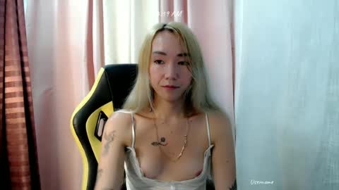 Snapshot of kweenie1026 chatting on 11, 6, 2026 kweenie1026 online show from 11, 6, 2026