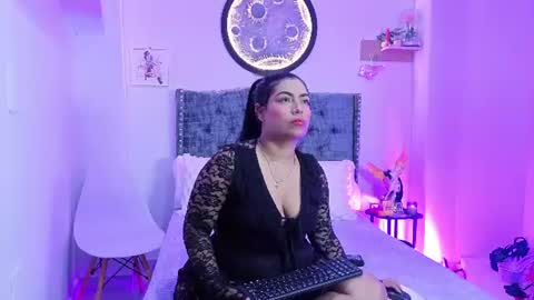 Snapshot of kyana_cream chatting on 25, 7, 2026 kyana_cream online show from 25, 7, 2026