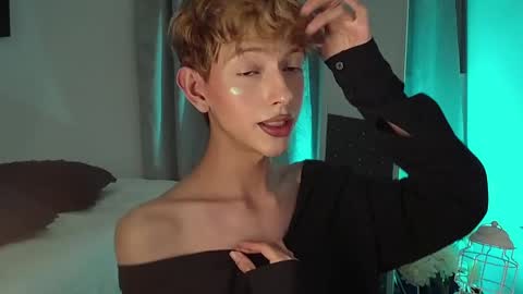 Kyle Cooper online show from 11, 12, 2024