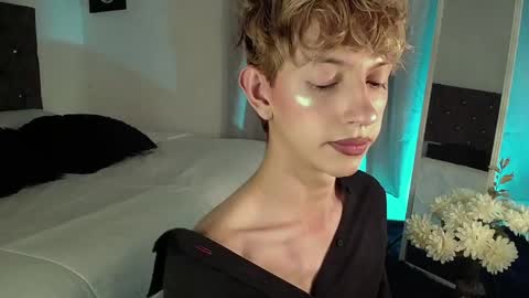 Kyle Cooper online show from 23, 12, 2024