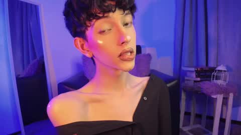 Kyle Cooper online show from 2, 3, 2025