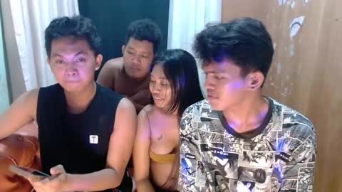 Snapshot of kyle_lacuste chatting on 17, 12, 2025 kyle_lacuste online show from 17, 12, 2025
