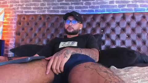 Snapshot of kylejoss30 chatting on 24, 4, 2026 ---kylee--- online show from 24, 4, 2026