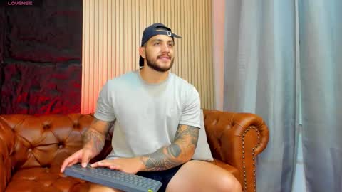 kylenorth_ online show from 7, 11, 2025