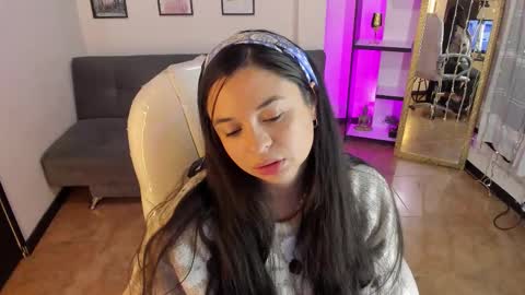 kylie online show from 17, 12, 2025