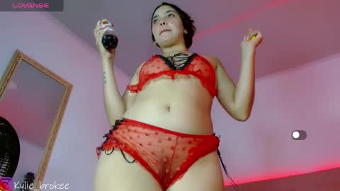 k ylie online show from 2, 3, 2025