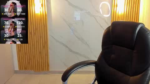 Snapshot of kylie_jones6 chatting on 1, 10, 2025 KYLIE online show from 1, 10, 2025