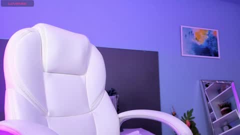 Kylie Reyes  online show from 23, 12, 2024