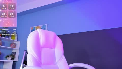 Kylie Reyes  online show from 4, 3, 2025