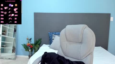 Kylie Reyes  online show from 17, 9, 2025