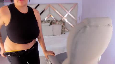 Kylie Reyes  online show from 12, 3, 2026