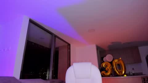 Snapshot of kylie_rox03 chatting on 12, 3, 2025 online show from 12, 3, 2025