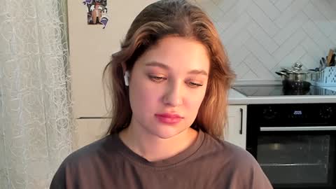 Snapshot of kylieblond chatting on 25, 12, 2024 Din online show from 25, 12, 2024