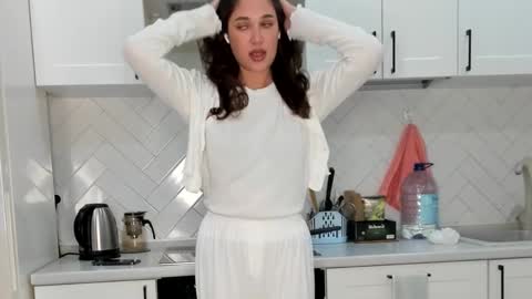 Snapshot of kylieblond chatting on 19, 11, 2025 Din online show from 19, 11, 2025