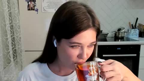 Snapshot of kylieblond chatting on 20, 11, 2025 Din online show from 20, 11, 2025