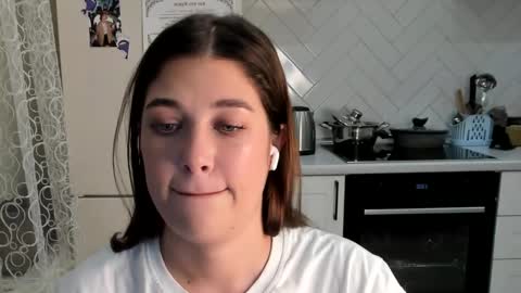 Snapshot of kylieblond chatting on 22, 11, 2025 Din online show from 22, 11, 2025