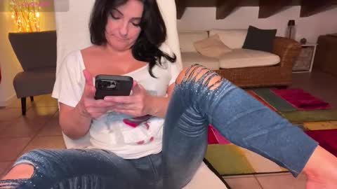 Kylie  online show from 31, 10, 2025