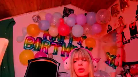   online show from 20, 11, 2025