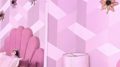 Snapshot of kyliemonnet chatting on 23, 5, 2026 Kylie jl online show from 23, 5, 2026
