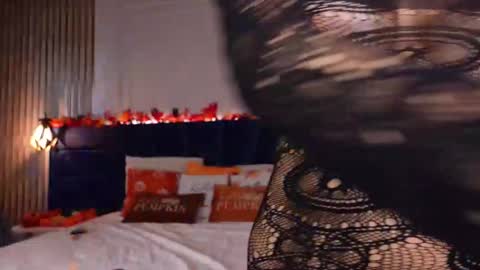 Kylie  online show from 20, 10, 2025