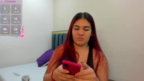 Snapshot of kyliiebaker chatting on 12, 4, 2026 Kylie online show from 12, 4, 2026