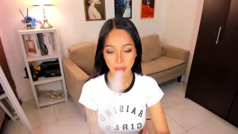 Snapshot of kyll_collins chatting on 24, 2, 2025 kyll_collins online show from 24, 2, 2025