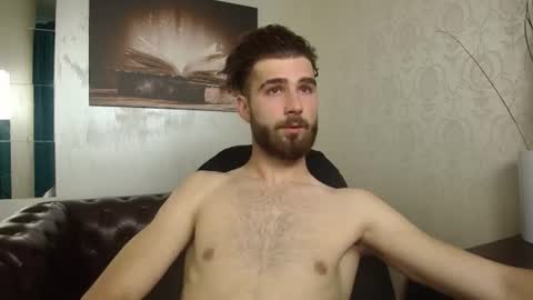 Snapshot of kyloeast chatting on 17, 6, 2026 KyloEast online show from 17, 6, 2026