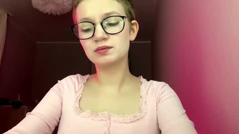 Snapshot of kymsalvati chatting on 9, 1, 2026 Kim online show from 9, 1, 2026