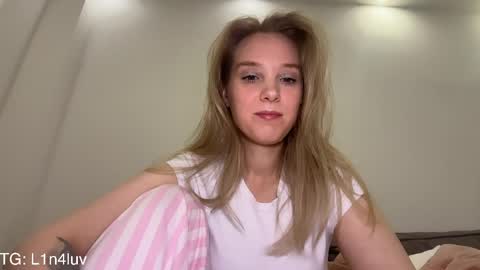 Snapshot of l1n4luv chatting on 9, 5, 2026 lina online show from 9, 5, 2026