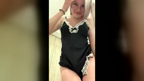 Snapshot of l1sa_bun chatting on 4, 7, 2026 Alice online show from 4, 7, 2026