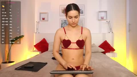 Viktoria White  online show from 30, 3, 2026