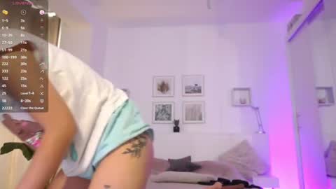 Snapshot of l1ttle_kiki chatting on 29, 7, 2026 Viktoria White online show from 29, 7, 2026
