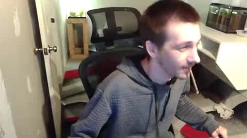 Snapshot of l1v1nth3dr3am chatting on 8, 5, 2026 l1v1nth3dr3am online show from 8, 5, 2026