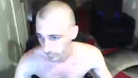 Snapshot of l1v1nth3dr3am chatting on 17, 7, 2026 l1v1nth3dr3am online show from 17, 7, 2026