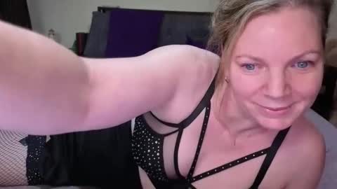 Snapshot of l4dyc4pricorn76 chatting on 12, 2, 2026 l4dyc4pricorn76 online show from 12, 2, 2026