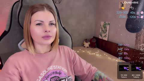 Snapshot of labanditta chatting on 5, 2, 2025 LaBandita online show from 5, 2, 2025