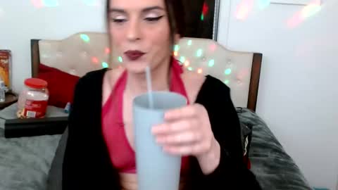 Lacey Phoenix online show from 4, 10, 2025