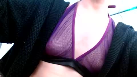 Lacey Phoenix online show from 14, 3, 2026