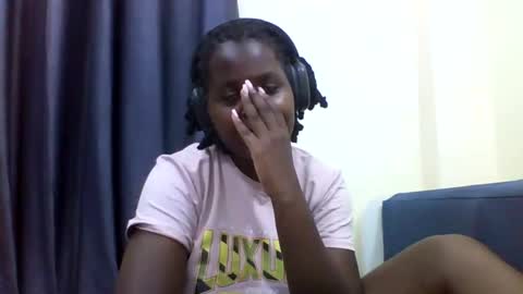 Snapshot of ladar2030 chatting on 6, 5, 2026 ladar2030 online show from 6, 5, 2026