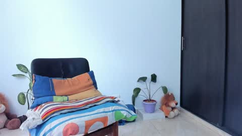 Laden And Juan online show from 5, 2, 2025