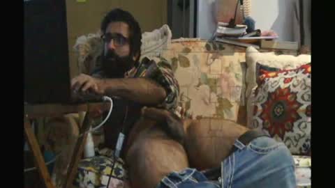 Snapshot of ladex96 chatting on 2, 12, 2025 Ali online show from 2, 12, 2025