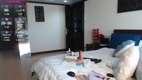 Snapshot of ladii_mia chatting on 5, 3, 2025 Mia online show from 5, 3, 2025