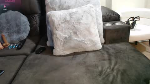 Snapshot of ladii_mia chatting on 28, 9, 2025 Mia online show from 28, 9, 2025