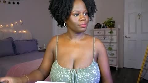Snapshot of ladiosa_selene chatting on 22, 5, 2026 La Diosa Selene online show from 22, 5, 2026