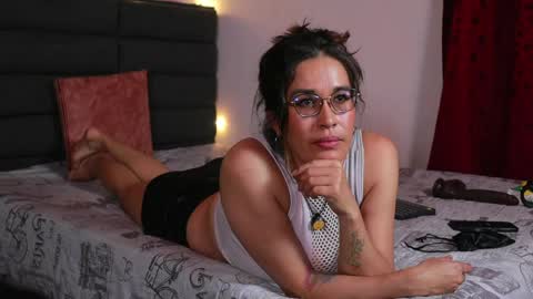 Snapshot of lady_boobs1 chatting on 27, 4, 2026 Kathie Dicky online show from 27, 4, 2026